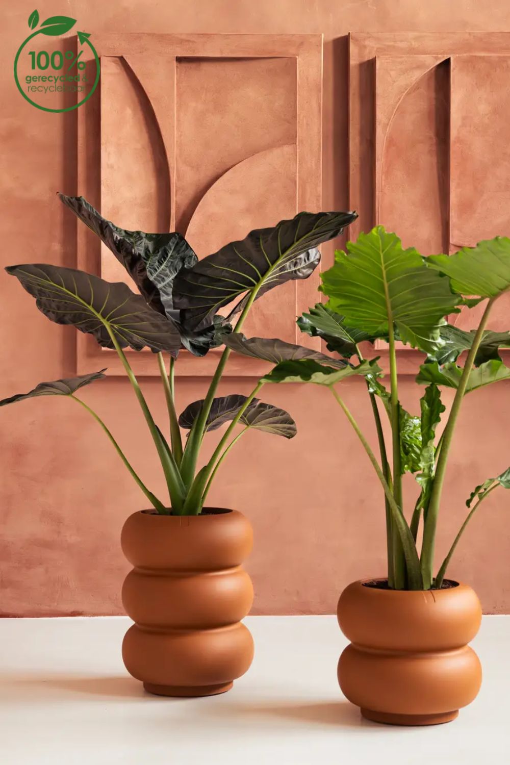 Photo d'ambiance du Pot de fleur Elho Amber Roll High 58cm Caramel