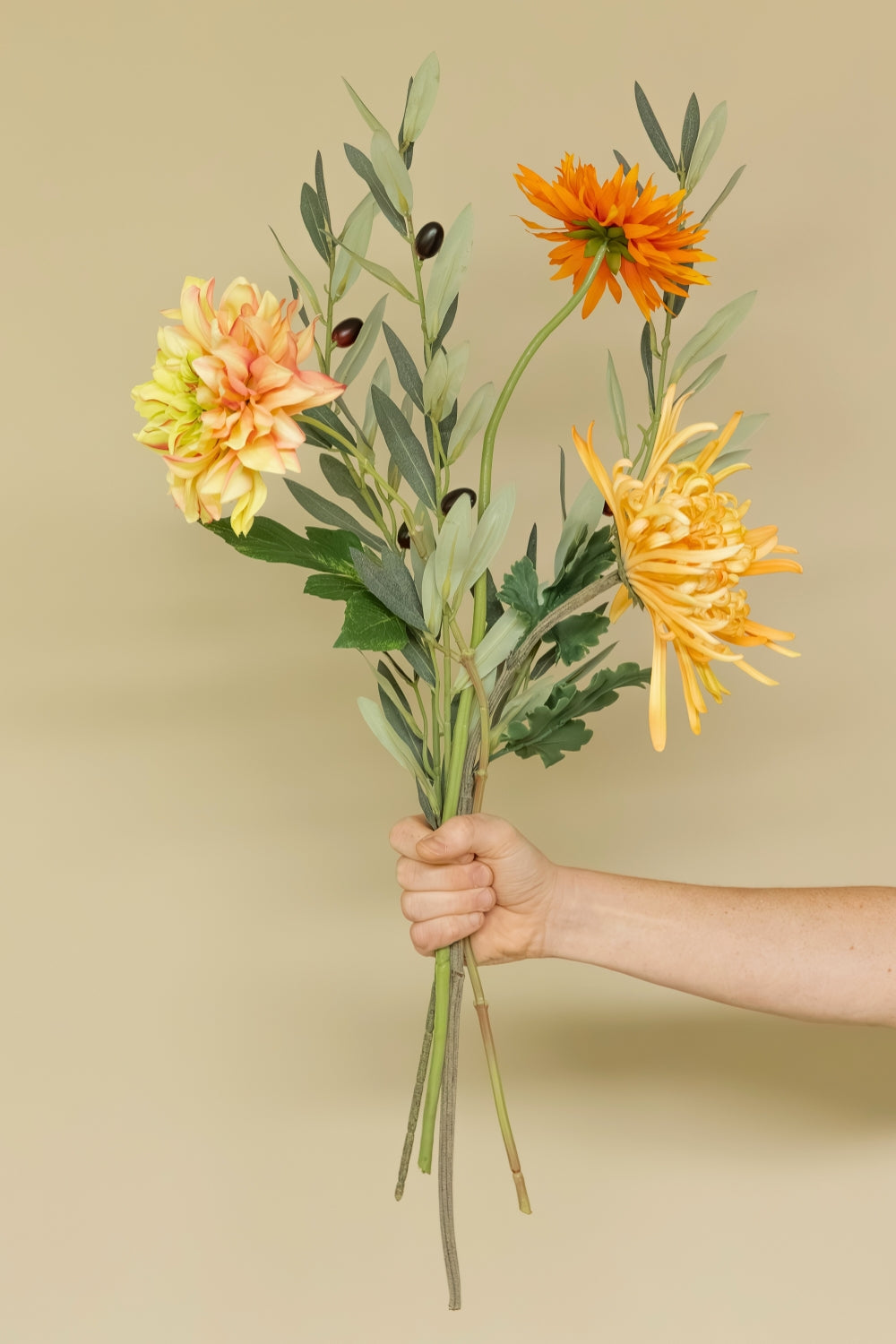 Bouquet Artificiel Blooms and Branch en main