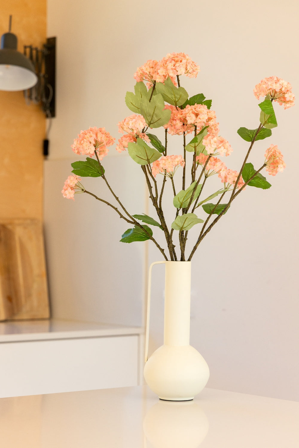 Photo d'ambiance du Bouquet Artificiel Viburnum Vibes Pink