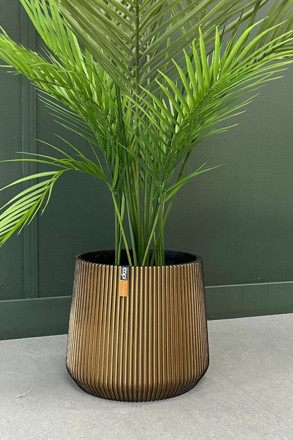 Détail Pot de fleur Capi Groove Sandbag 27x22 Noir/Or