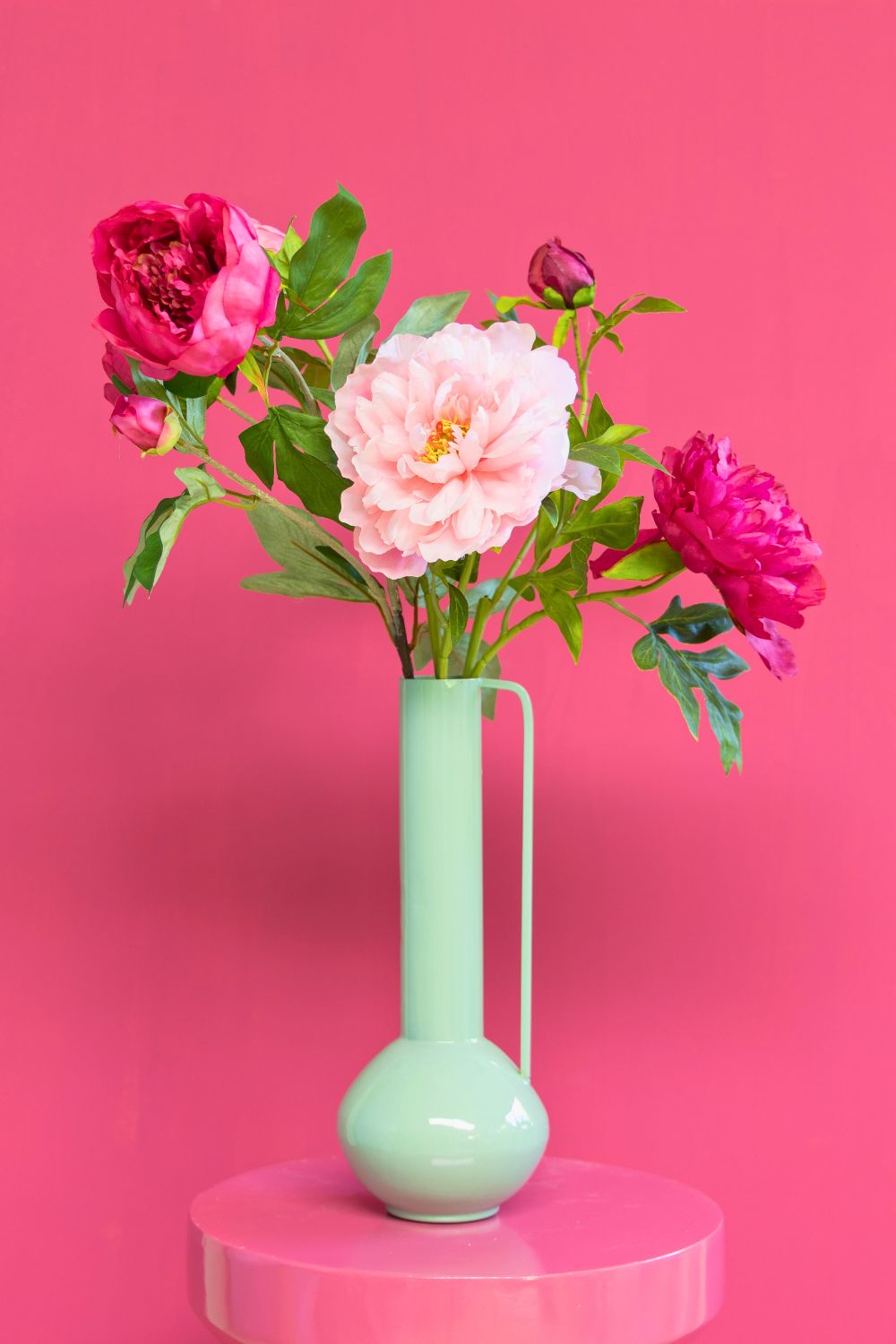 Bouquet Artificiel Only Peony sur fond rose