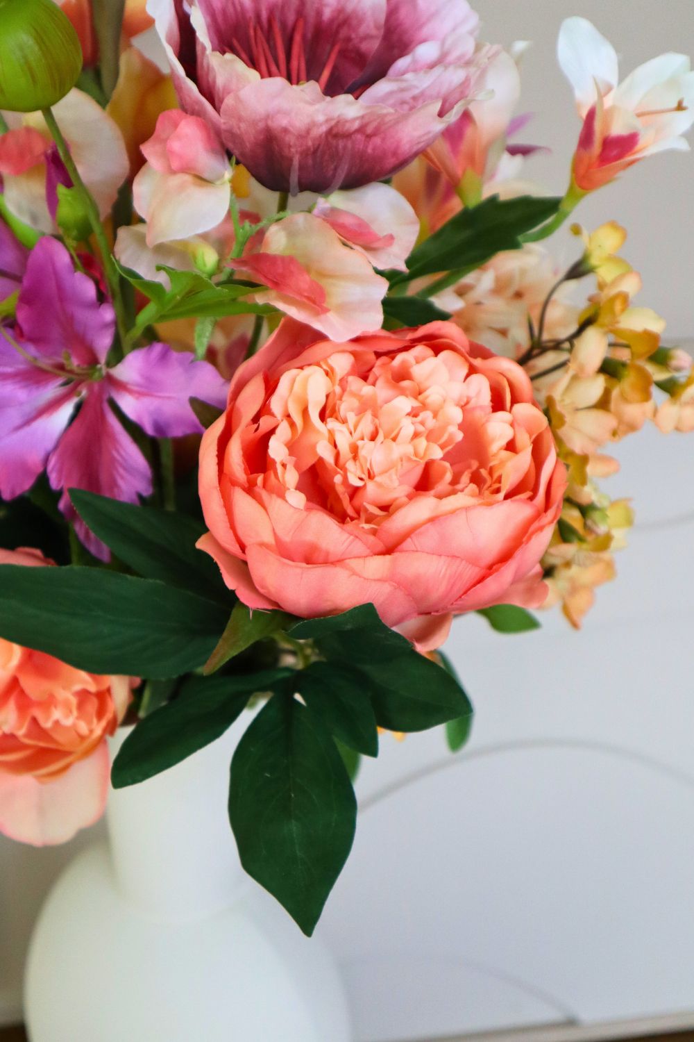 Détails 2 du Bouquet Artificiel Peachy Pastels (Édition Limitée)